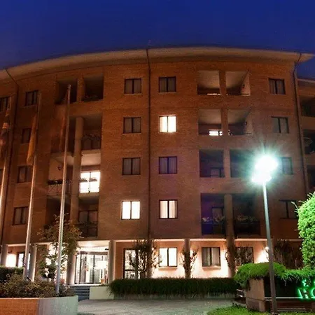 Hotel Pacific Airport