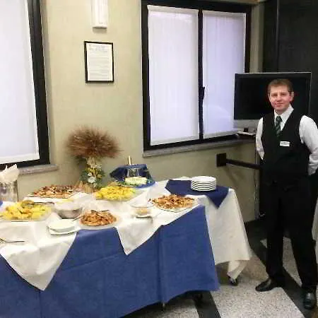 Hotel Pacific Airport