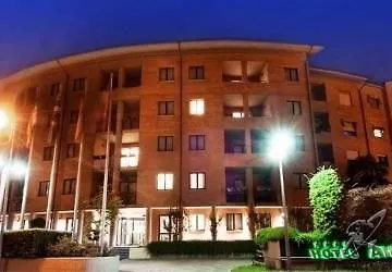 Hotel Pacific Airport