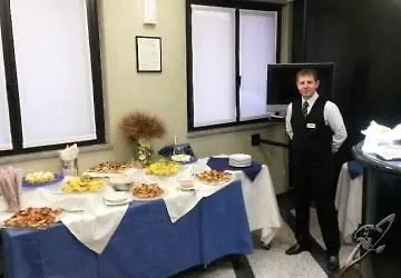 Pacific Airport Hotel