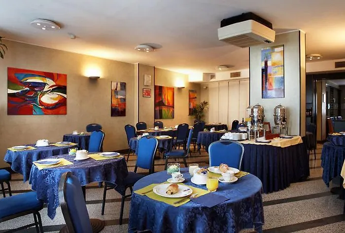 Pacific Airport Hotel