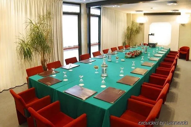 Pacific Airport Ξενοδοχείο 3*