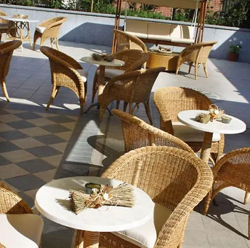 Hotel Pacific Airport